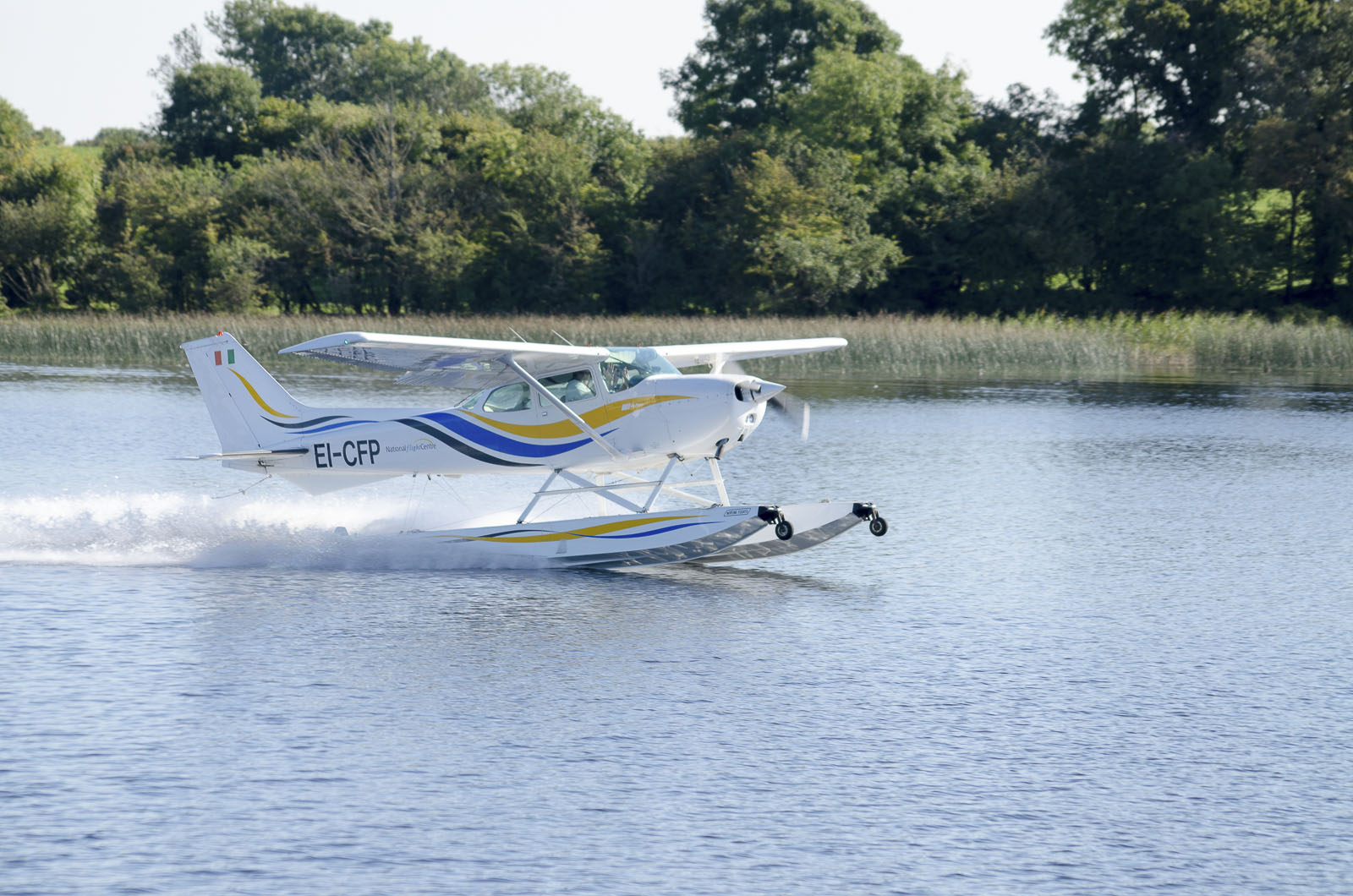 Watervliegtuigje op Lough Ree, Ierland